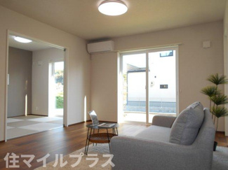 【居間・リビング】 | 本宮市高木新築一戸建て4棟 | ゆったり過ごせる居間です