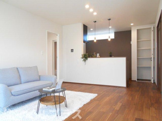 【居間・リビング】 | 本宮市高木新築一戸建て4棟 | こちらの居間で趣味の時間をお楽しみください