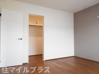 【洋室】 | 本宮市高木新築一戸建て4棟 | 落ち着いた色調の洋室です