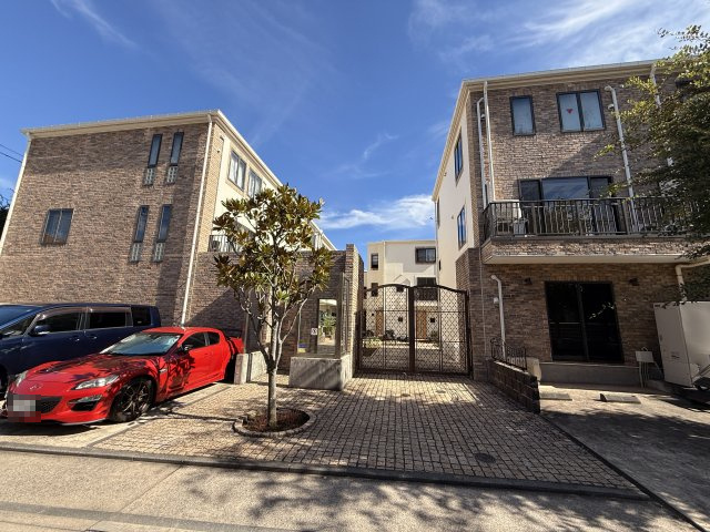 海まで2分！エアリアルタウン逗子海岸　1-3階の外観|外観