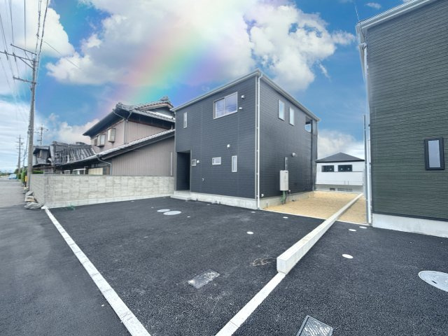 【仲介手数料無料／大治町】大治町八ツ屋第3　クレイドルガーデン　新築戸建　3号棟の前面道路含む現地写真