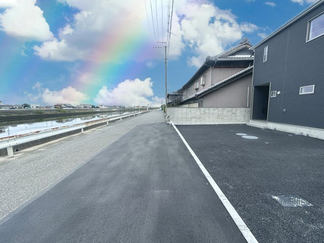 【仲介手数料無料／大治町】大治町八ツ屋第3　クレイドルガーデン　新築戸建　3号棟の前面道路含む現地写真