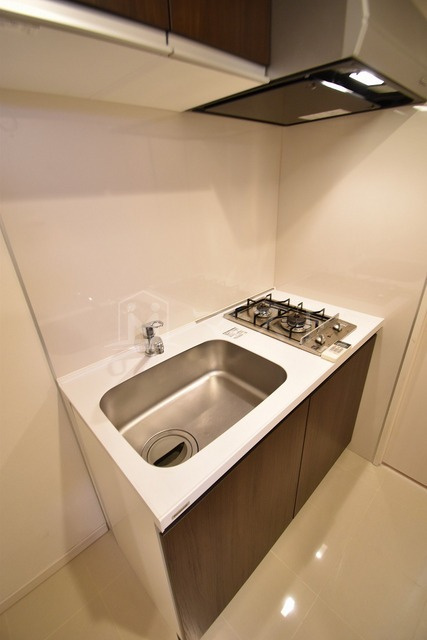 大阪市中央区博労町１丁目の賃貸マンションの玄関