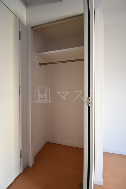 大阪市中央区博労町１丁目の賃貸マンションの収納