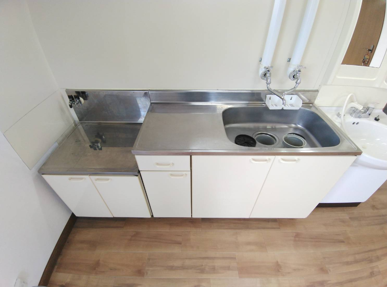 レークハイツ Bのキッチン