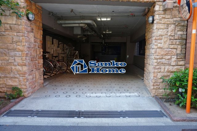 ガラ・グランディ日本橋のエントランス