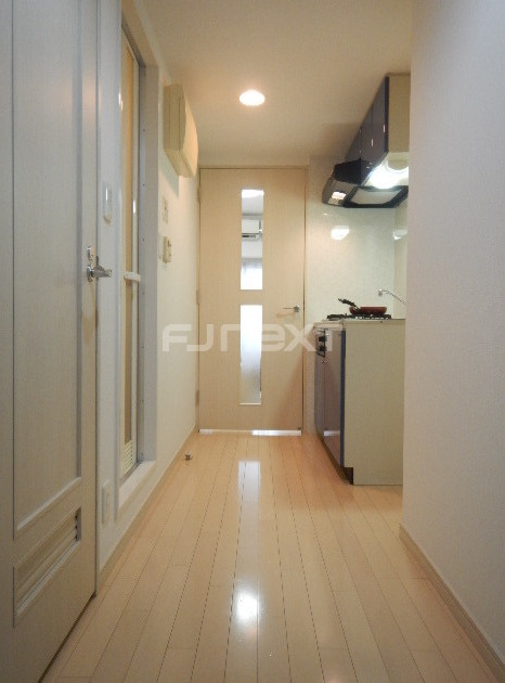 ガラ・グランディ日本橋の玄関