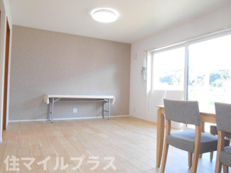 【居間・リビング】 | 本宮市高木新築一戸建て4棟 | 使いやすい居間です