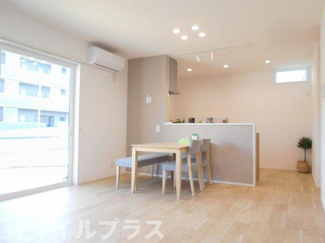 【居間・リビング】 | 本宮市高木新築一戸建て4棟 | 居間です