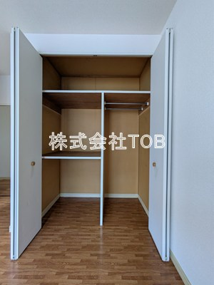 【収納】 | ラ・トーレ深大寺 C | ※別号室参考写真※