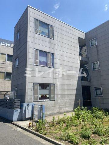 ヂオメトリーのエントランス