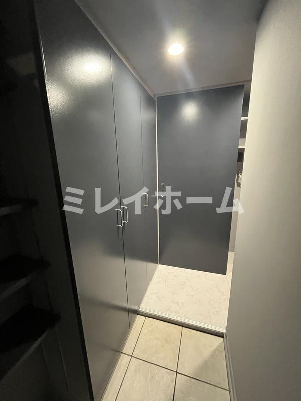 ヂオメトリーの玄関