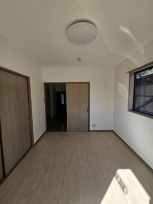 【洋室】 | ルミエール松本