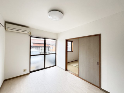 【居間・リビング】 | ルミエール松本