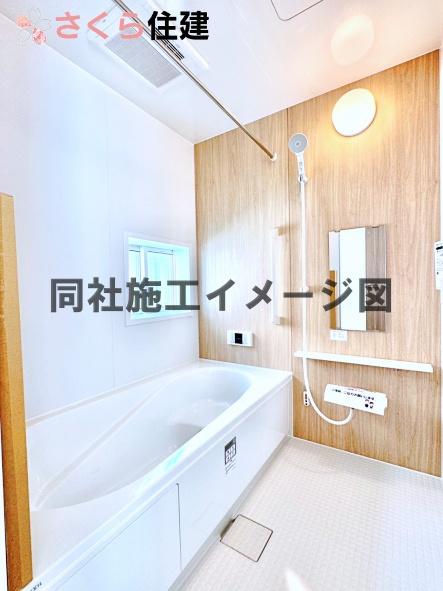 ハートフルタウン　松原1丁目1601番　Ａ号棟のその他|同社施工物件の写真です。雨の日や湿気の多い梅雨時期など、洗濯物が乾き難い時期に重宝する浴室換気乾燥機。										
