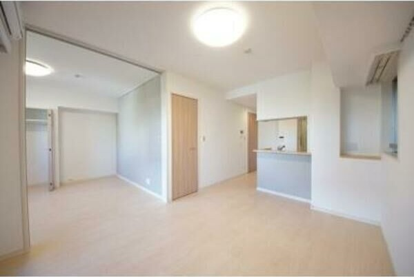 ルーエ錦の居間・リビング