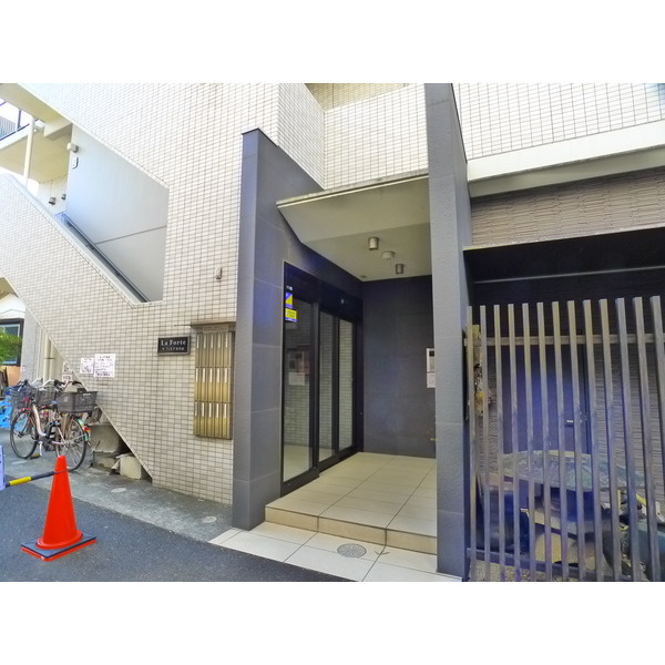 ラフォルテ本中山のエントランス