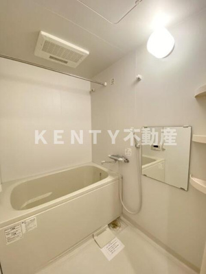 【浴室】 | エリヴィエール | コンパクトで使いやすいお風呂です