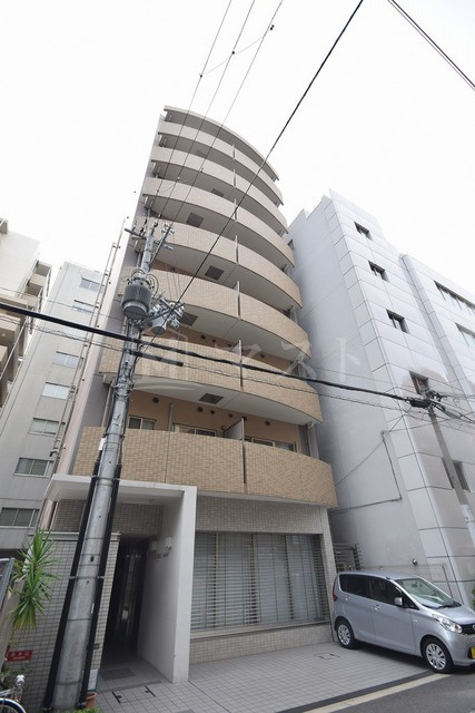 エスタブレ南森町の外観