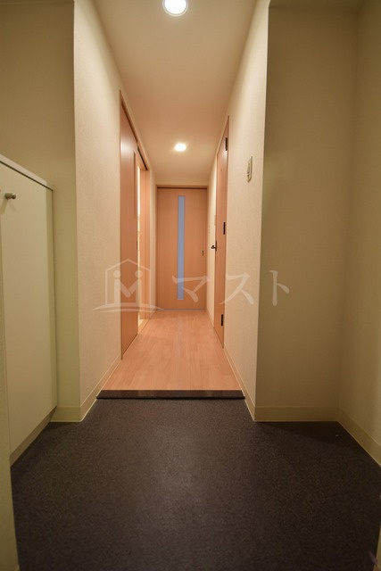 エスタブレ南森町の玄関