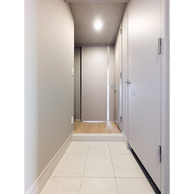 バウスフラッツ蔵前の玄関