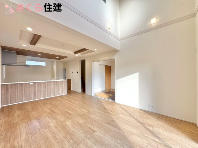 宇都宮市雀の宮7丁目　１棟の内観：施工例|同社施工物件の写真です。※建具やフローリング、その他仕様が違う場合がございます。									

