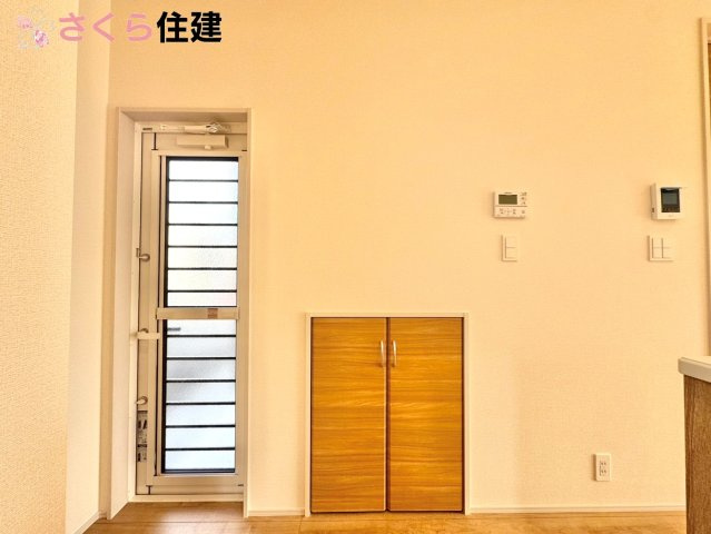 宇都宮市雀の宮7丁目　１棟の内観：施工例|同社施工物件の写真です。※建具やフローリング、その他仕様が違う場合がございます。									
