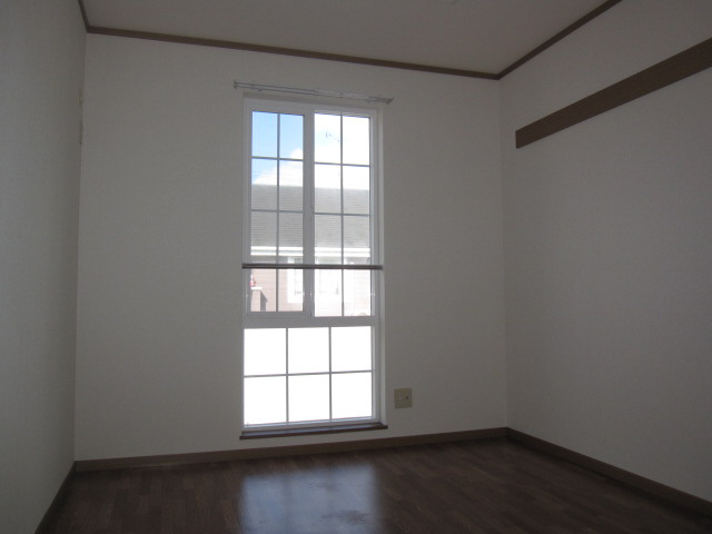 たつの市龍野町日飼のハイツの寝室