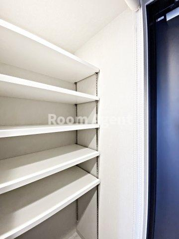 デュオフラッツ栄の玄関