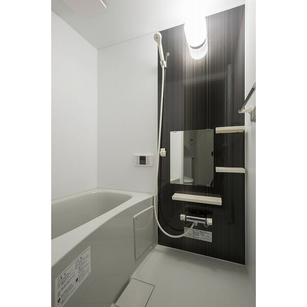 ルミエール　黄金(ルミエールコガネ)　名古屋市賃貸　仲介手数料無料の浴室