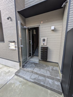 【エントランス】 | EMBELLIR COCO