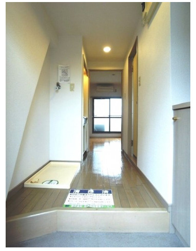 エヴェナール茗荷谷の玄関