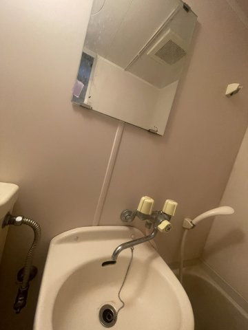 エヴェナール茗荷谷の洗面所