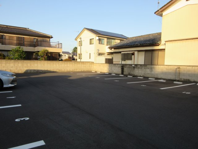 本町ニコニコ駐車場