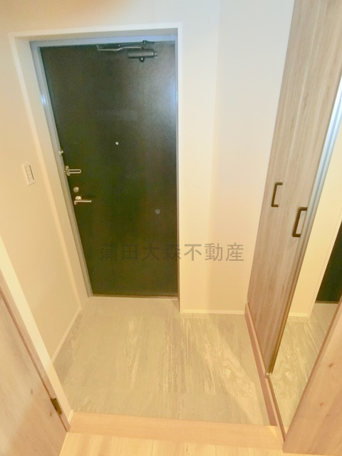 インプルーブ西馬込の玄関