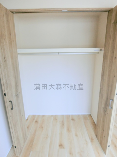 インプルーブ西馬込の収納|東側洋室収納　クローゼット