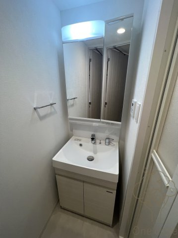 S-RESIDENCE都島Luxの独立洗面台