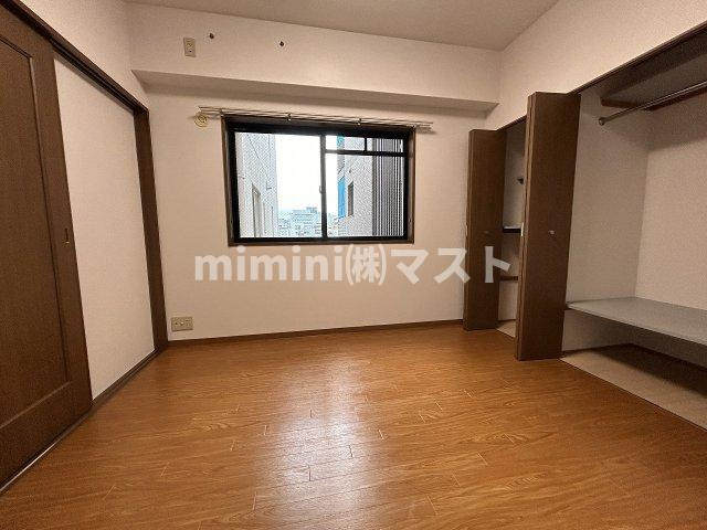 ペルル西長堀の居間・リビング