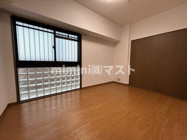 ペルル西長堀の居間・リビング