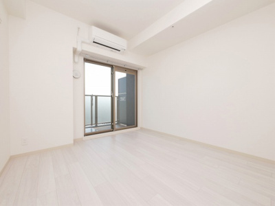 【居間・リビング】 | ファステート大阪城東グリッジ | こちらのリビングで趣味の時間をお楽しみください