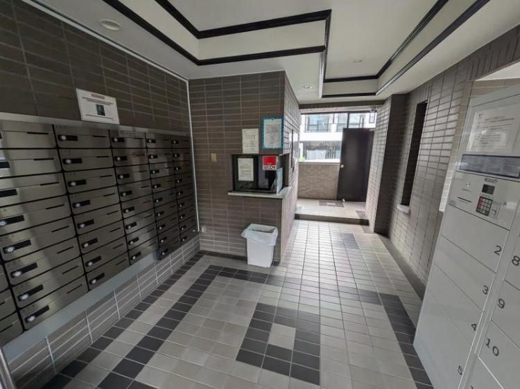 アンダルシア浦安　A-020のエントランス