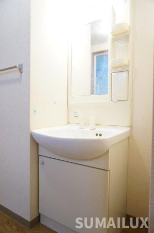 Ｇｒａｎｄ　Ｆｉｅｌｄ　参番館の独立洗面台