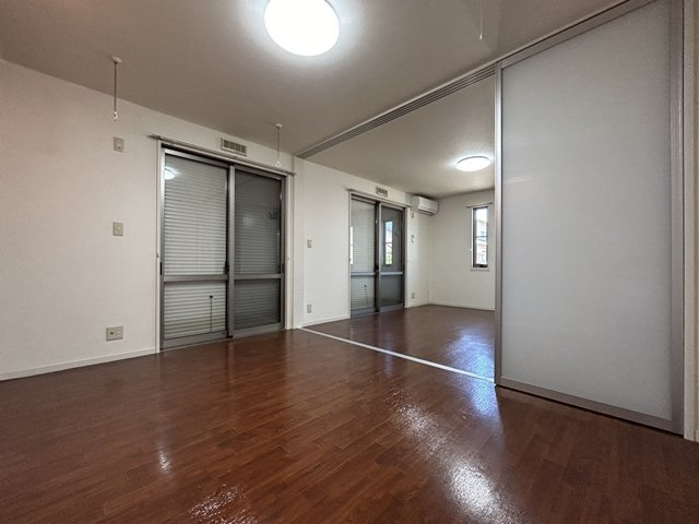 前橋市六供町のアパートのバルコニー