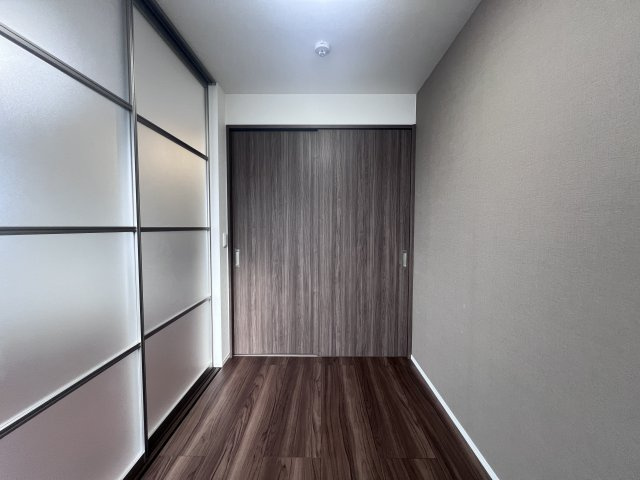 メゾン　ド　ソルテB棟の洋室