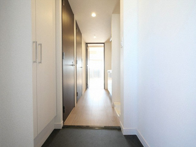 【玄関】 | ファステート大阪EASTパーレス | きれいな玄関です