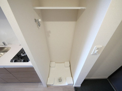 【設備】 | ファステート大阪EASTパーレス | 洗濯機置き場です