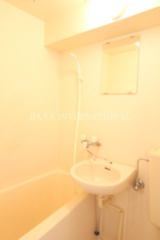 サンブライト12　E-105の浴室