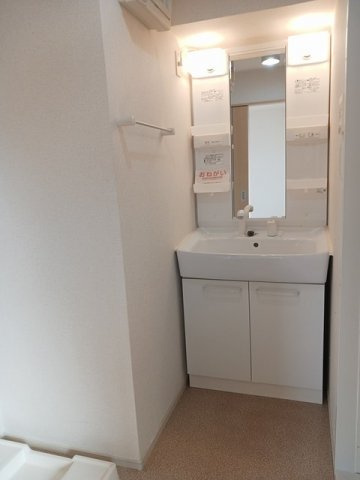 ヒルサイドウエガハラの洗面所