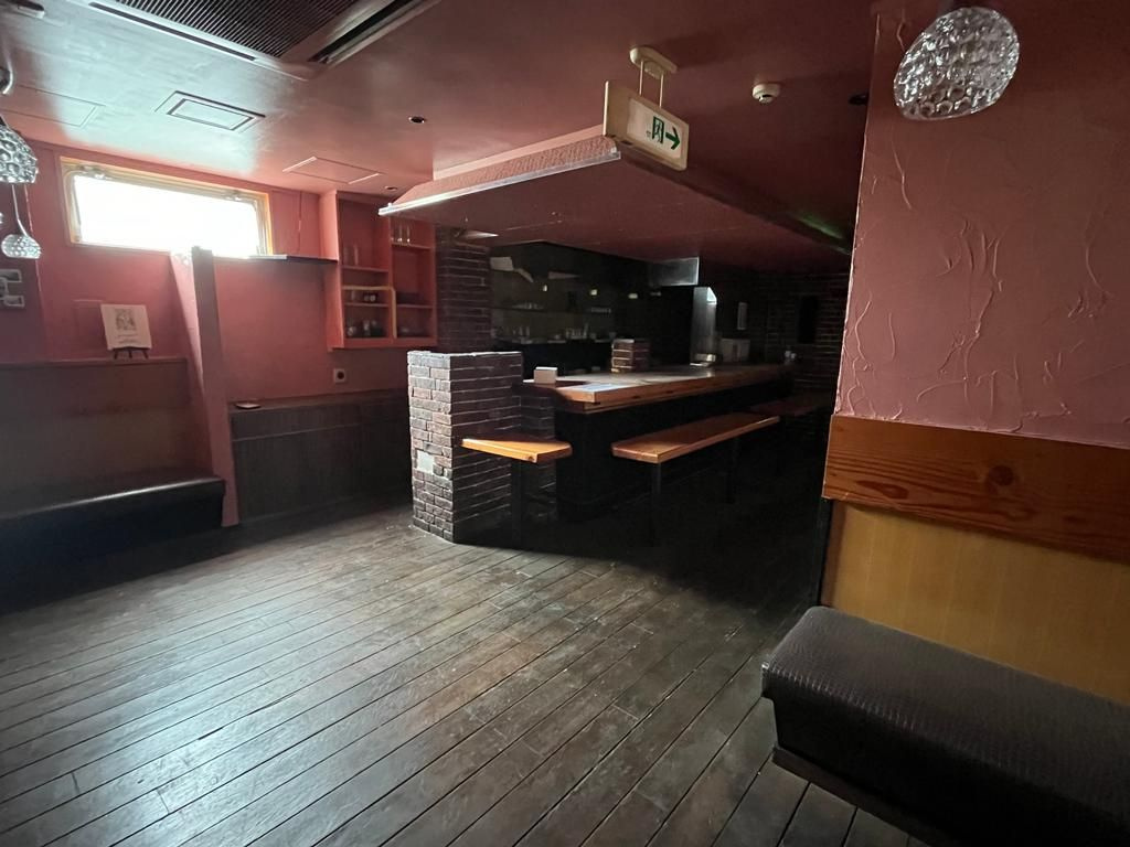 サン・ラ・ビル７階ー８階