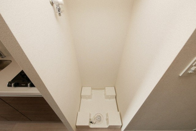 【設備】 | ファステート難波グランプリ | 洗濯機置き場です